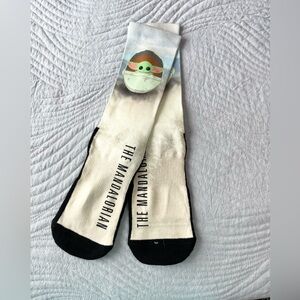 DISNEY PARKS Star Wars The Mandalorian Baby Yoda Grogu Crew Socks Adult L/XL NEW